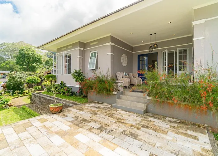 Four Monkeys House By Bukit Vista Villa *