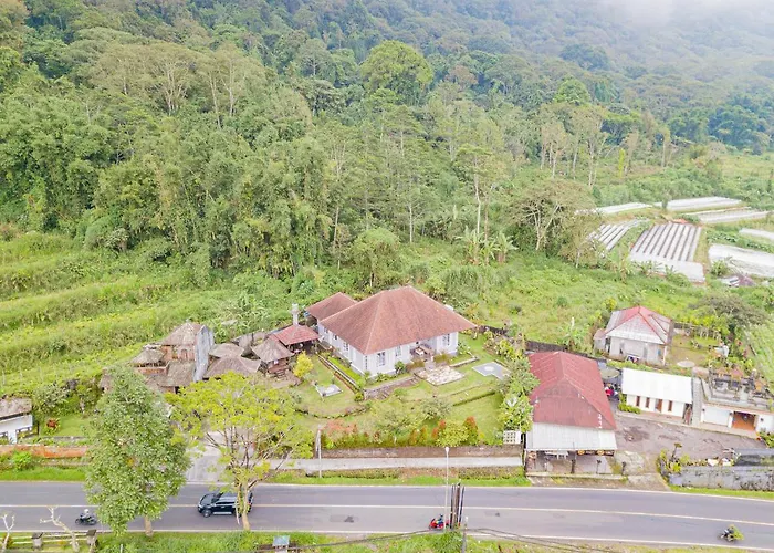 Four Monkeys House By Bukit Vista