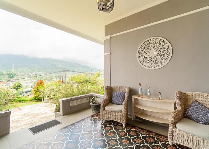 Four Monkeys House By Bukit Vista Villa *